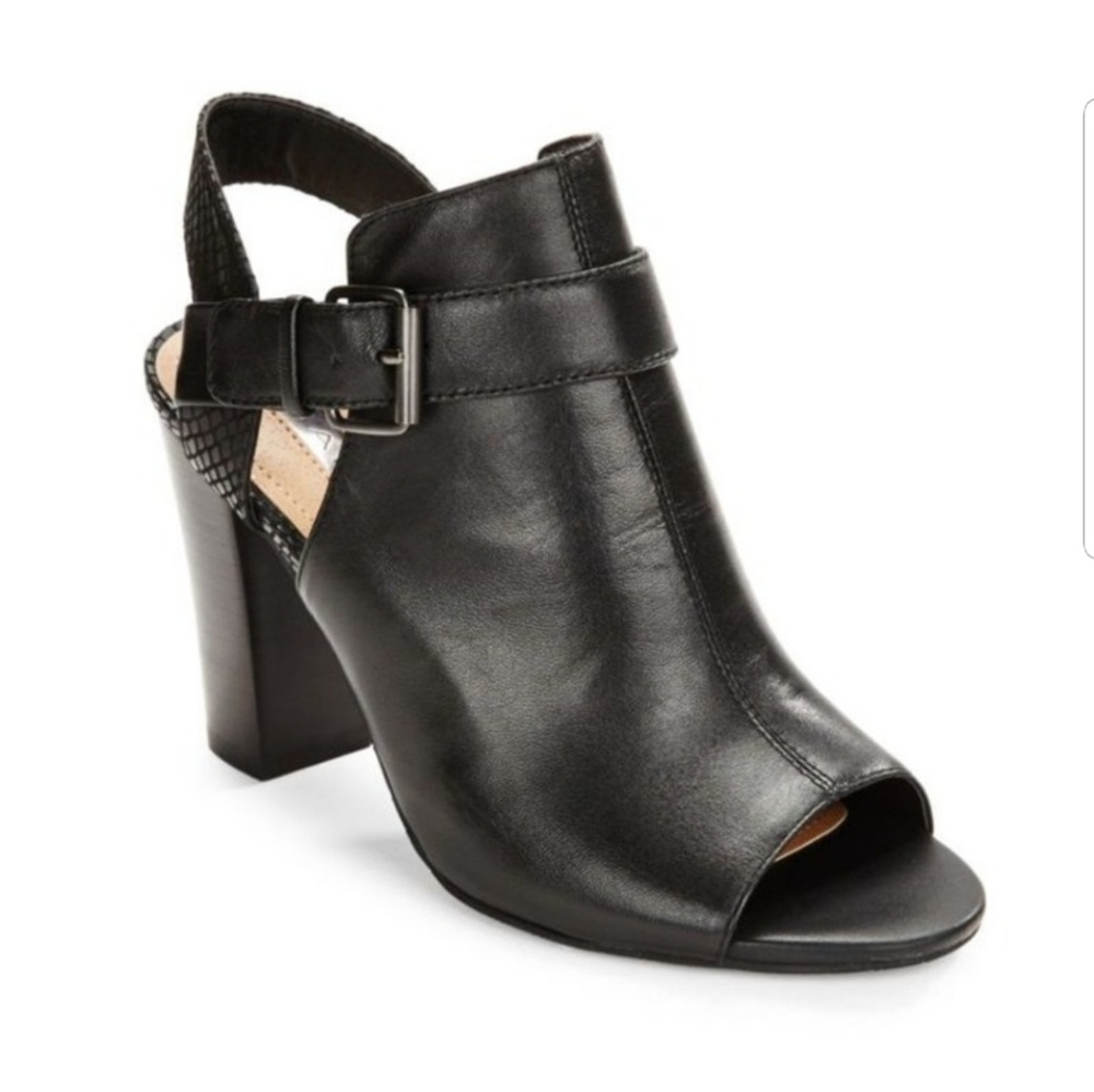 Tahari Martin Peep Toe Sandals-Worn Once